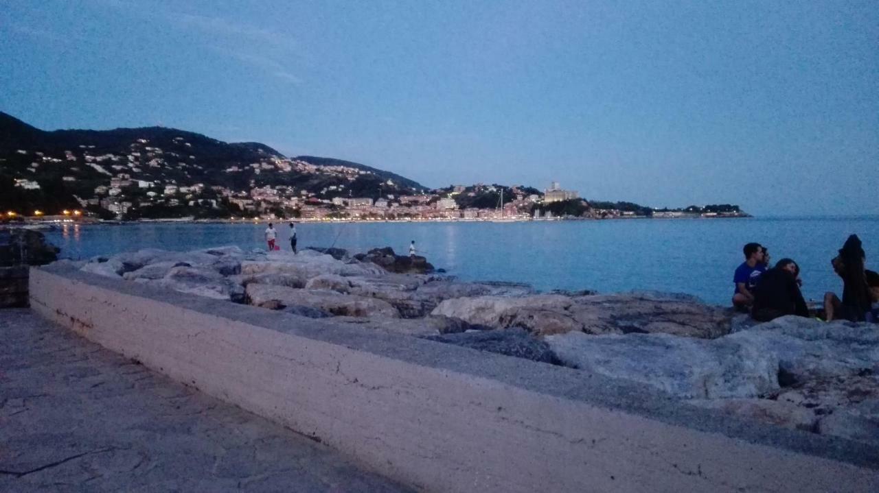 La Casetta Dei Marinai Lerici Luaran gambar