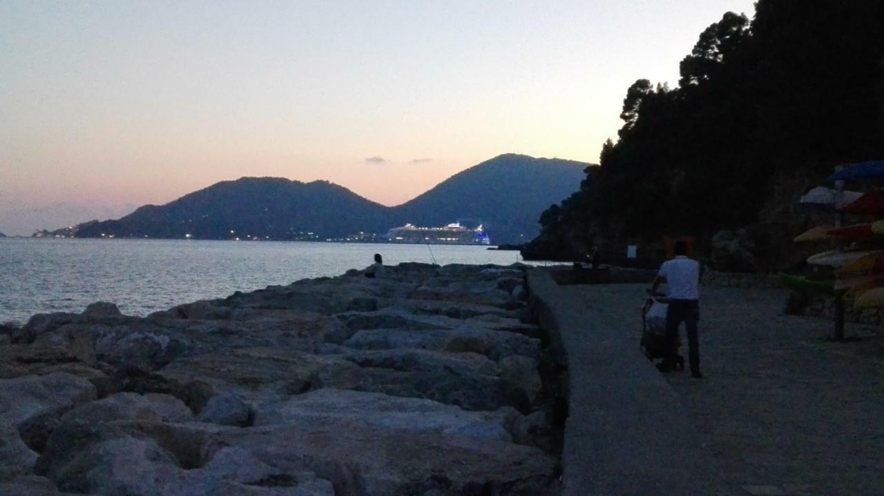 La Casetta Dei Marinai Lerici Luaran gambar